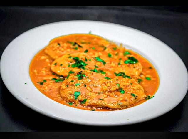 Pollo al Ajillo.