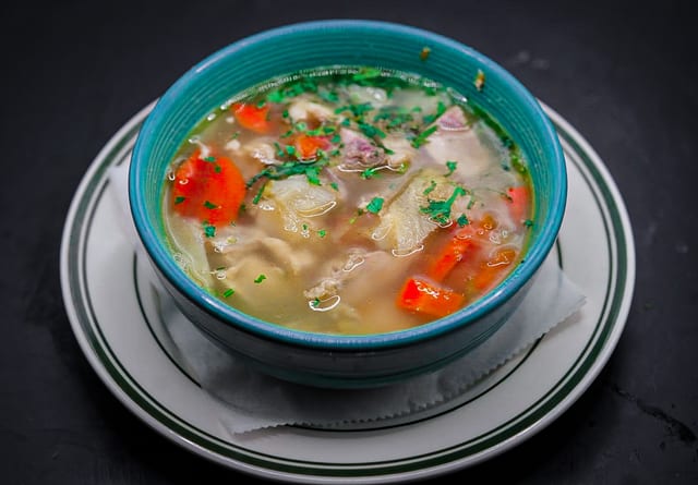 Sopa de Pollo.